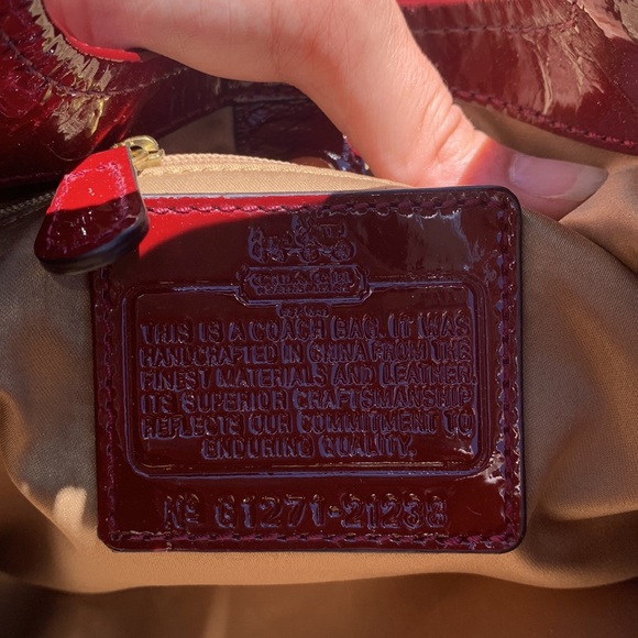 Sold! Coach Patent Leather Shoulder Bag - Picture 4 of 9